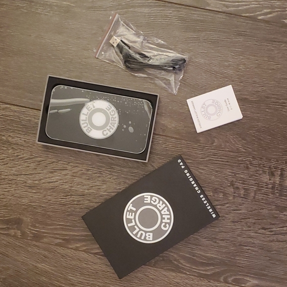 🖤 BULLET CHARGE Wireless Charging Pad - For Smart Phone Qi Standard - NEW - Picture 3 of 11